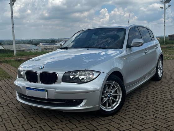 BMW 118i 2.0 UE71 16V GASOLINA 4P AUTOMÁTICO BMW 118i 2.0 UE71 16V GASOLINA 4P AUTOMÁTICO